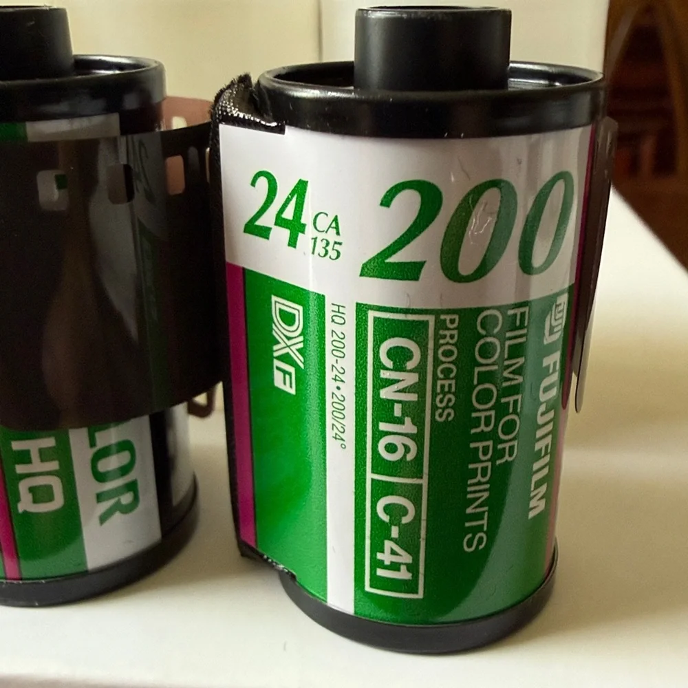 Fujifilm Super HQ 200 ISO 24 35mm Color Film Rolls expired date